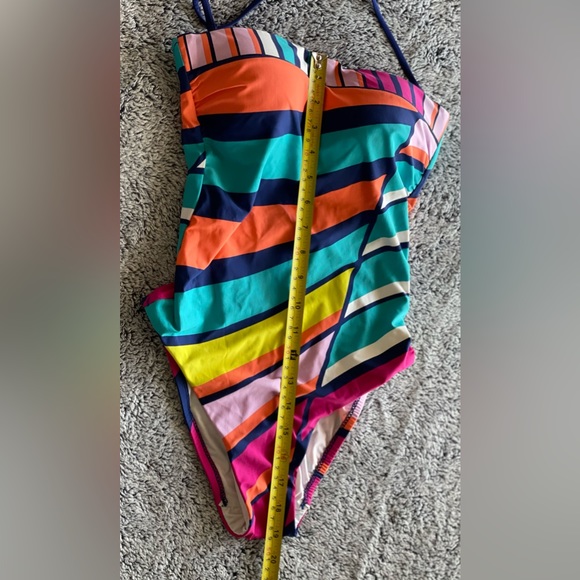 $153 MSRP NWOT Trina Turk Catch A Wave Removable Halter Strap One Piece Swimsuit - Picture 15 of 17